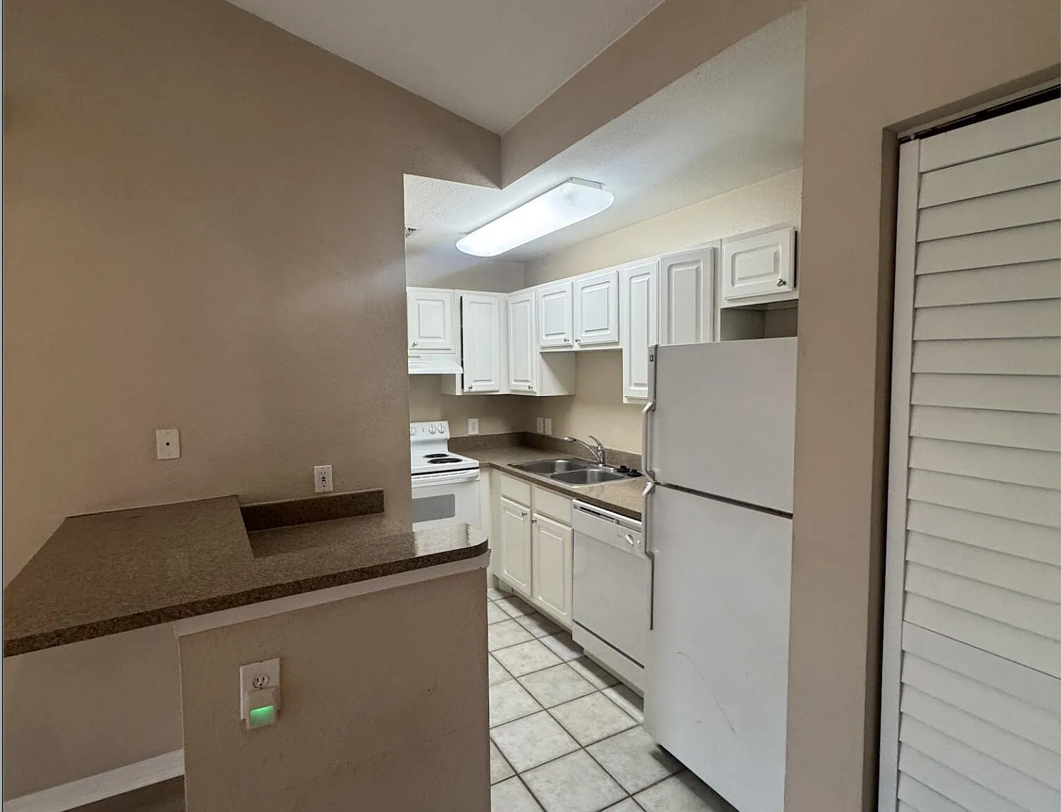 1 bed, 1.0 bath, 499 sqft, $1,405 — Photo 4