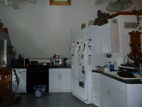 2nd image of E11383 Hillside