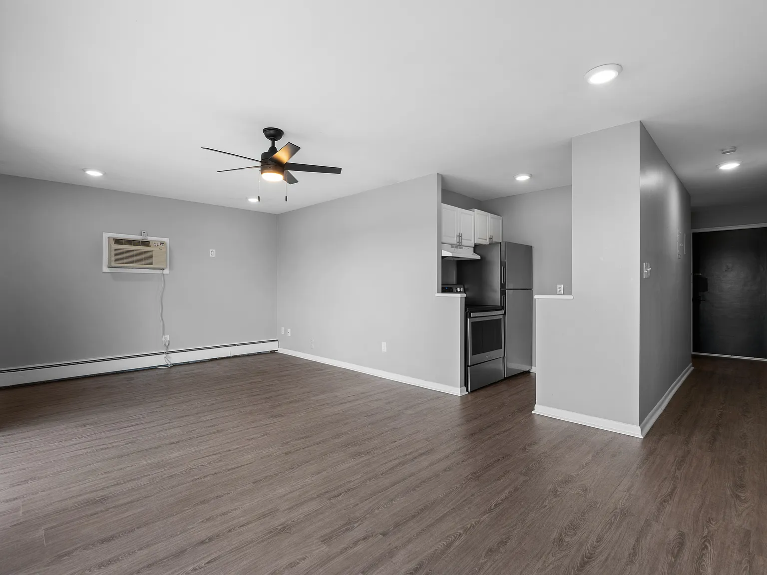 1 bed, 750 sqft, $1,200 — Photo 4