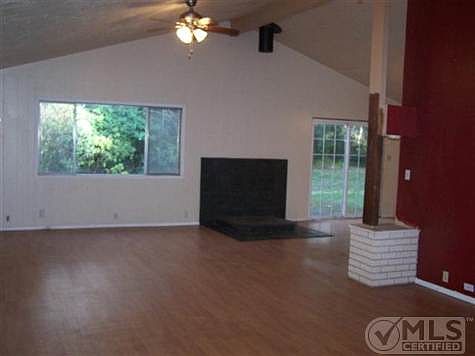 2nd image of 110 Tanbark Ln