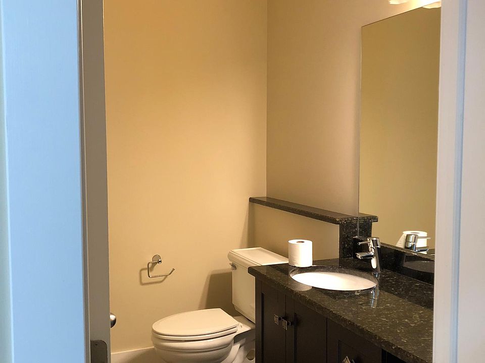 1st image of 1724 W Berwyn Ave #1