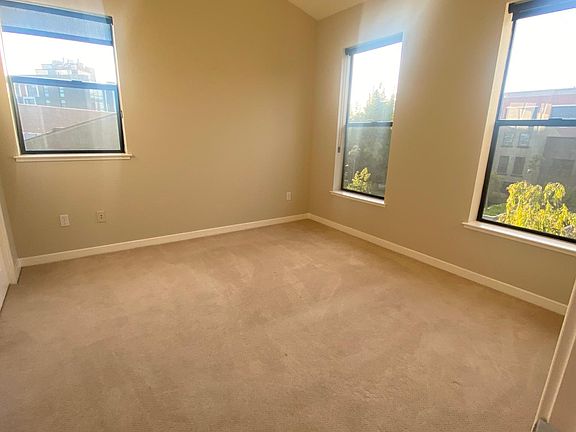 4th image of 660 King St #320