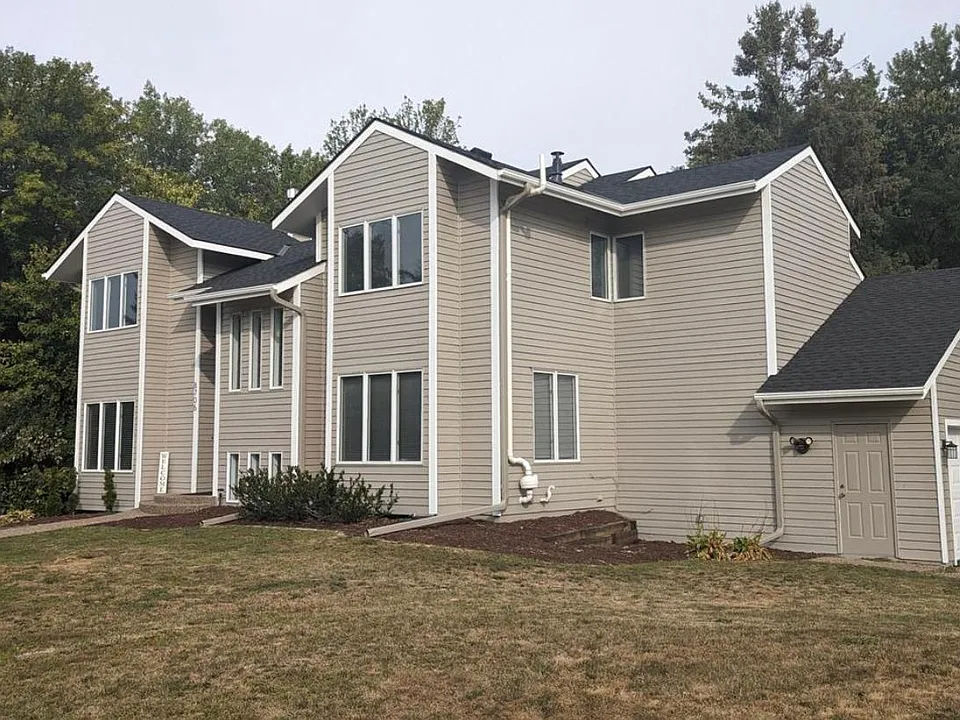8706 Walton Pond Cir