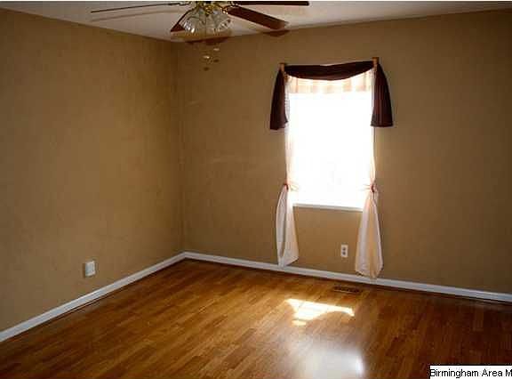 4th image of 141 Willow Ln