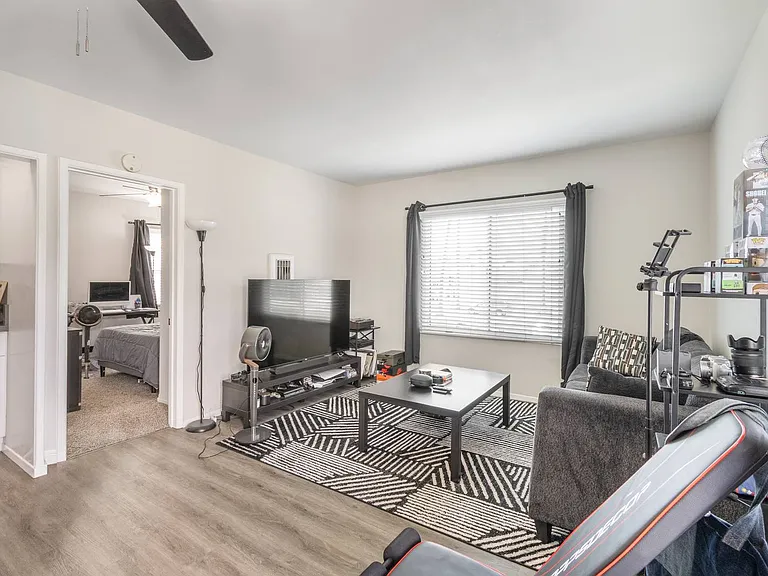 5711 E 2nd St #5 — Photo 4