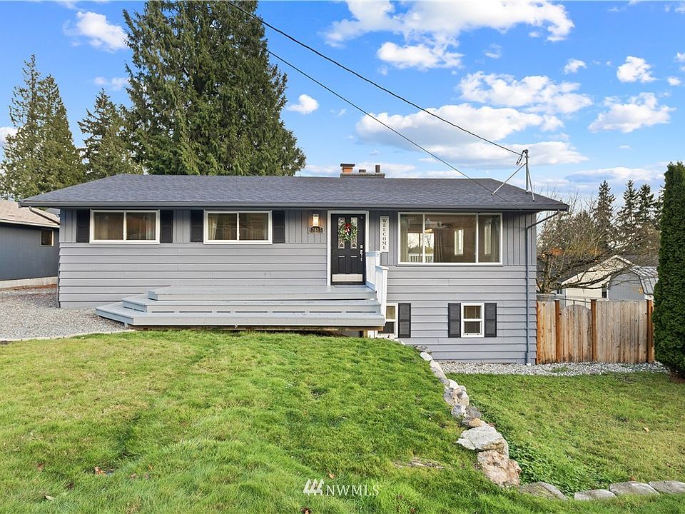 1st image of 17513 32nd Ave W