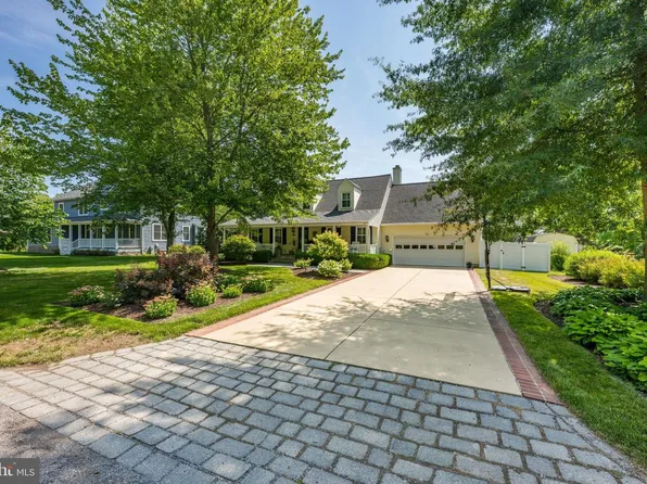 4911 W Chalk Point Rd, West River, MD 20778