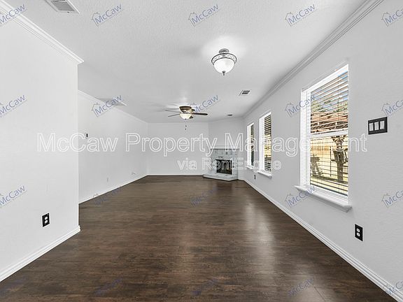 4th image of 5620 Glenshee Dr