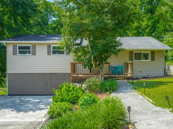 107 Anderson Rd, Rossville, GA 30741