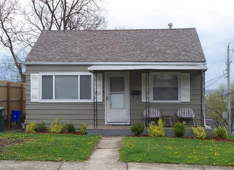1st image of 159 N Quentin Ave