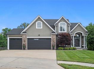 412 Deer Dr, Liberty, MO 64068