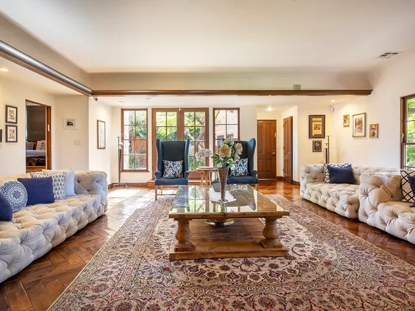 10365 Holman Ave, Los Angeles, CA 90024