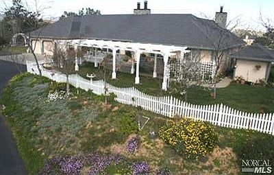 2nd image of 3867 Skyhawk Ln