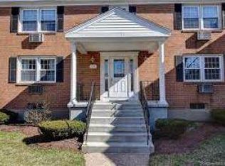 37 Brewster Rd APT B, Glastonbury, CT 06033