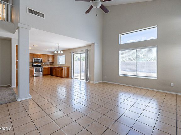 4th image of 5401 W HUNTINGTON Drive