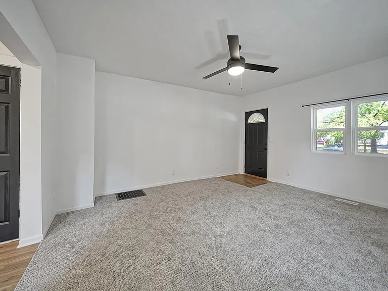 4209 Touzalin Ave — Photo 9