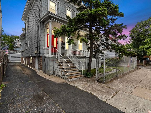 2nd image of 82 Prospect St