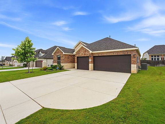 2nd image of 4178 Garden Cir