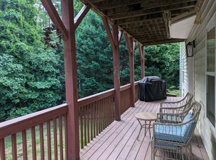 301 Tecumseh Ct, Cary, NC 27513