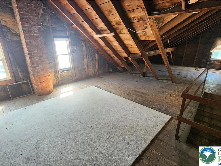 28 E Walnut St — Photo 13