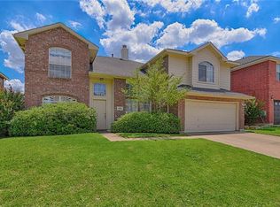 202 Flushing Quail Dr, Arlington, TX 76002