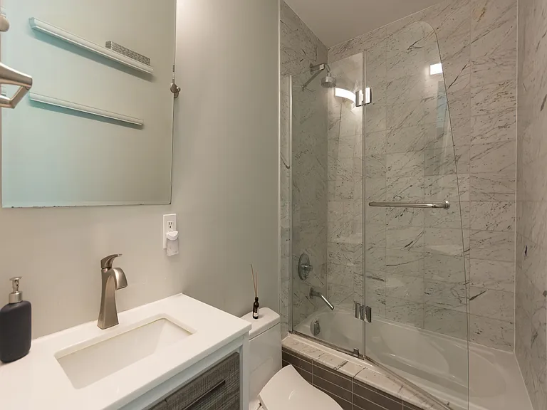 218 N 8th St #1B — Photo 7