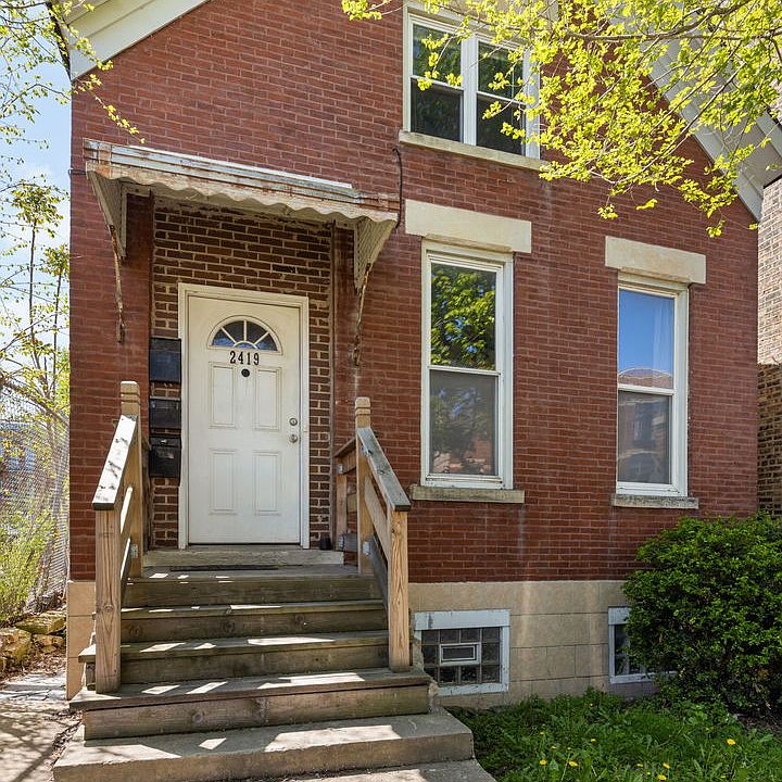1st image of 2419 W Augusta Blvd