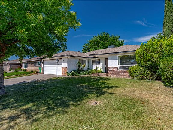 2nd image of 2949 Hillcrest St