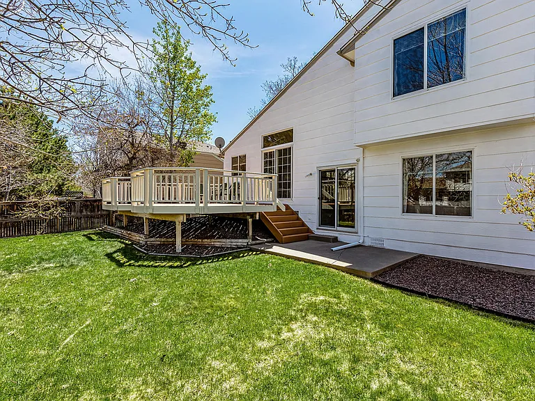 9374 Weeping Willow Ct — Photo 18