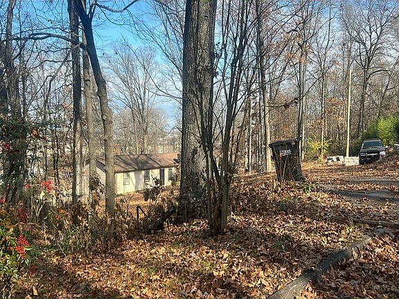 3rd image of 304 Wardley Rd