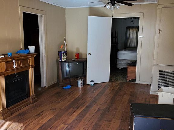 5th image of 1201 Dabbs St