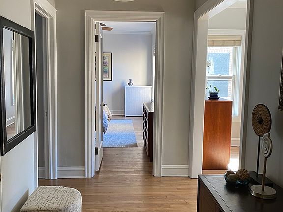 5th image of 4733 N Paulina St APT 3