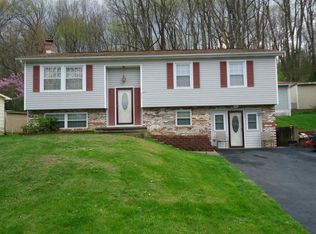 673 Gloria Pl, Staunton, VA 24401