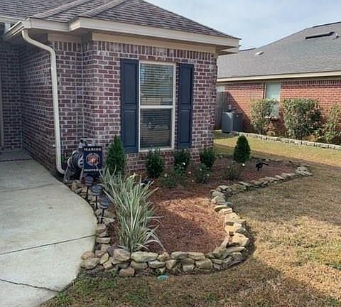2nd image of 9101 Dawes Oak Dr