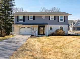 556 Lake Meade Dr, East Berlin, PA 17316