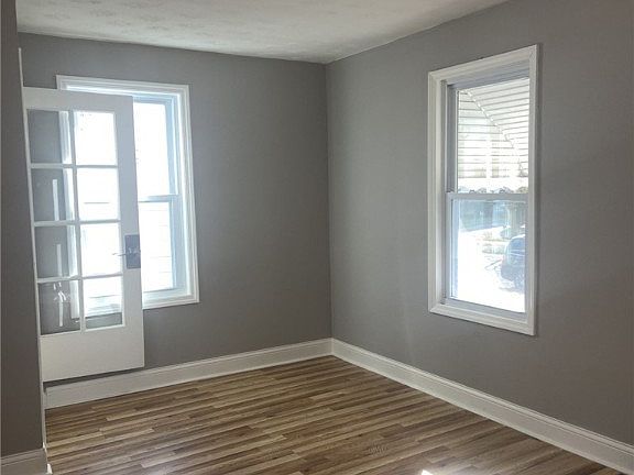 5th image of 13120 Saint James Ave