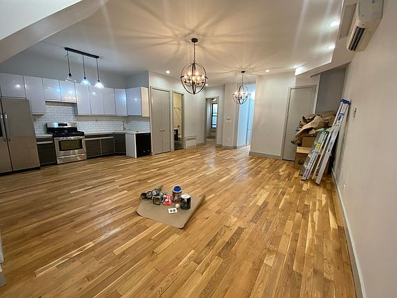 2nd image of 24 Wilson Ave APT 1