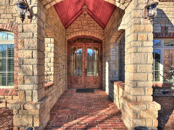 4th image of 1801 Duxsford Ct