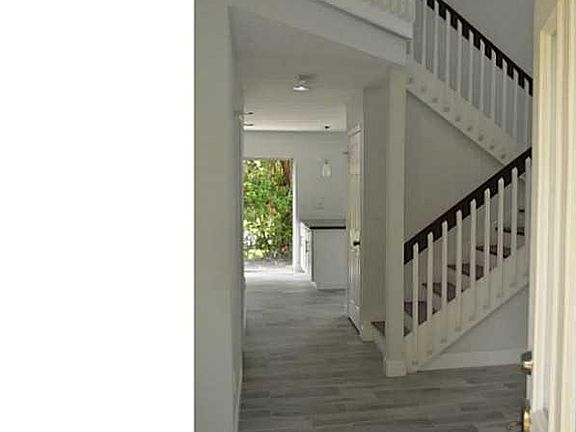 2nd image of 600 Misty Oaks Ln