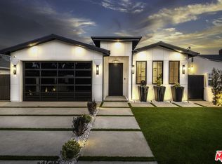 12236 Hatteras St, Valley Village, CA 91607