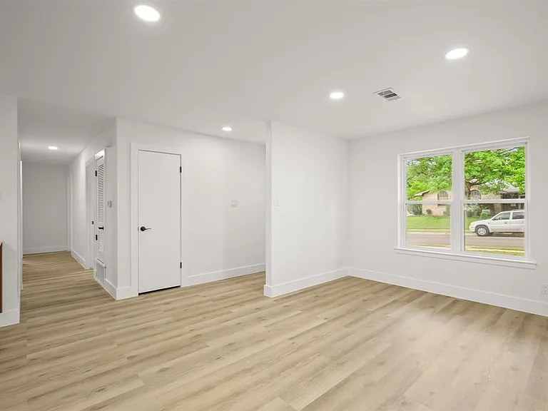 9006 Lodge Ct — Photo 9