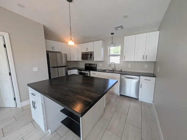 703 N Richey Blvd — Photo 6