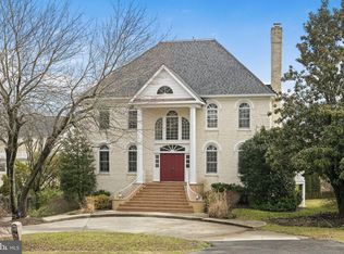 9499 Lynnhall Pl, Alexandria, VA 22309