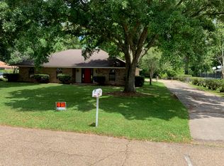 7879 Meadow Ave, Baton Rouge, LA 70811