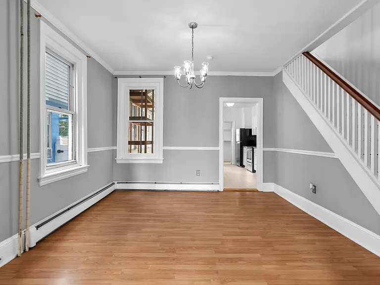 227 E Garrison St #1 — Photo 8