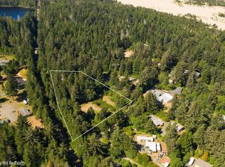 69181 Circle Loop, North Bend, OR 97459