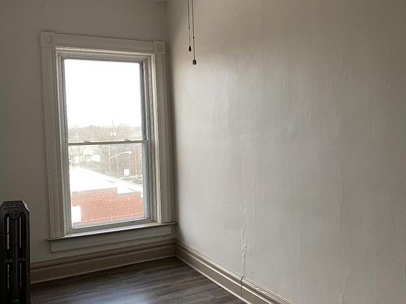 5th image of 13 E Winter St #11