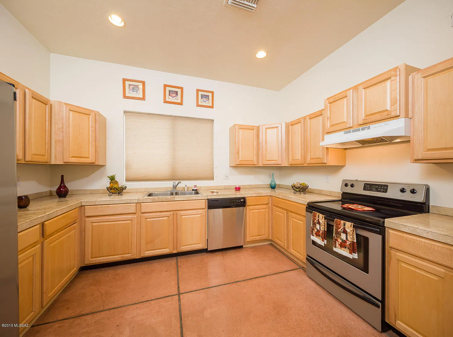 3 bed, 2.0 bath, 1449 sqft, $1,650 — Photo 4