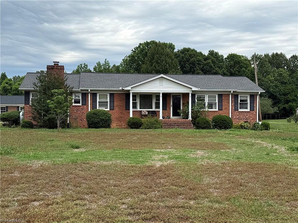 1st image of 4982 Yanceyville Rd