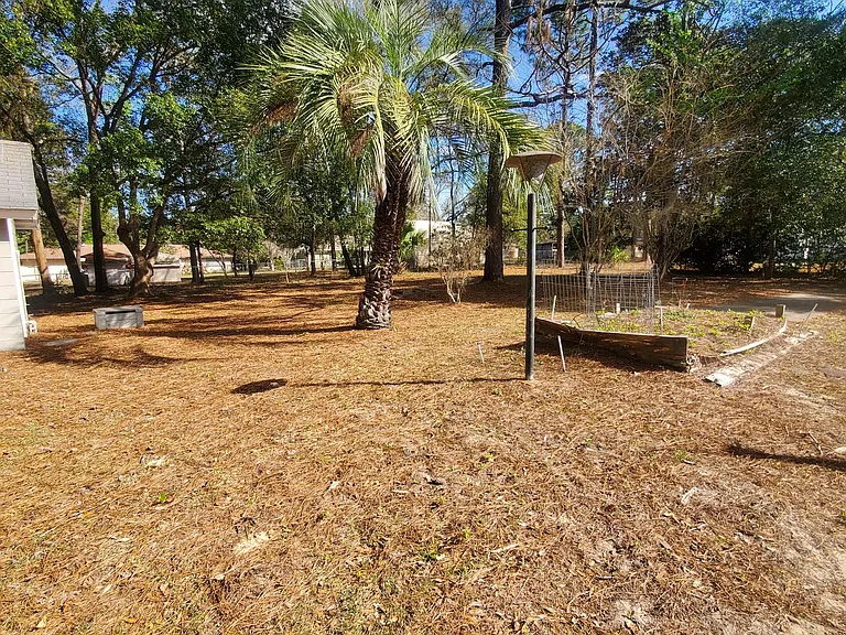 8503 SW 203rd Ct — Photo 2